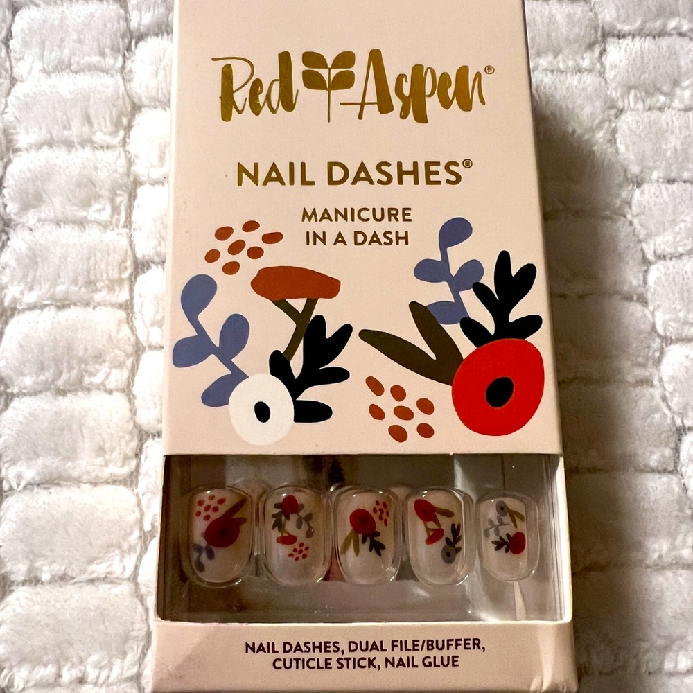 Red Aspen Nails